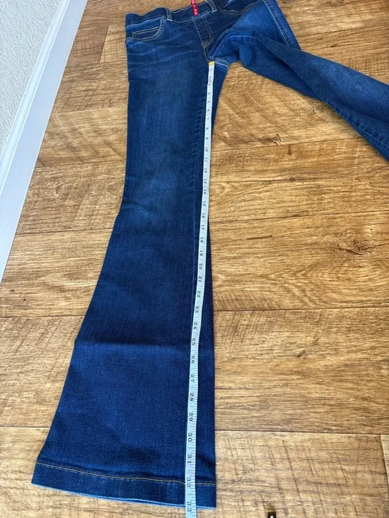 SPANX Dark Blue Flare Jeans Size Small - Picture 9 of 9
